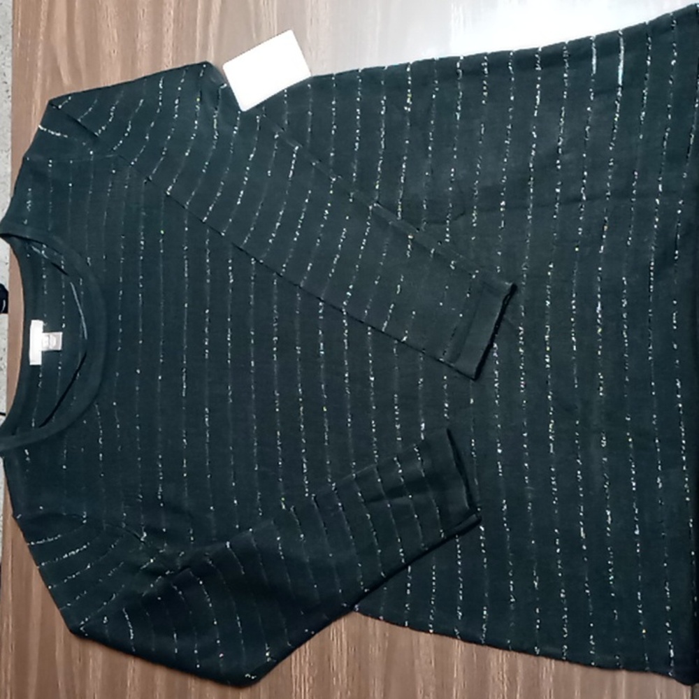 White Stag Black w Sparkle Opp Sweater XL NWT.